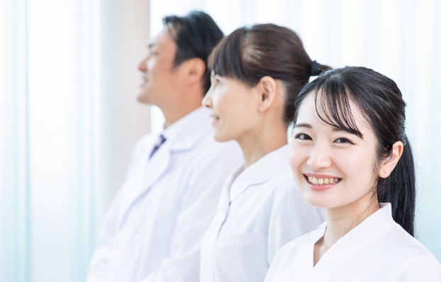 笑顔の女性